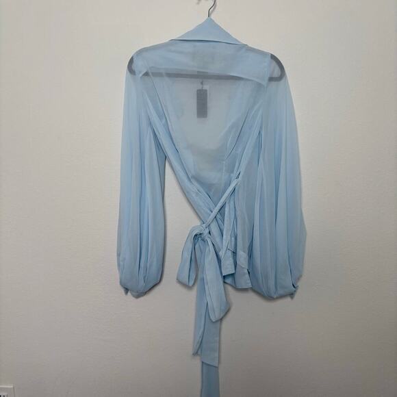 NWT NY 77 Design Celine Blouse Long Sleeve Wrap Top Light Blue Cotton Size 1 - Picture 2 of 6